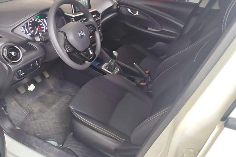 Used CHANGAN Alsvin 2019 1.4L Manual Comfort Edition China VI Standard Left Front Seat