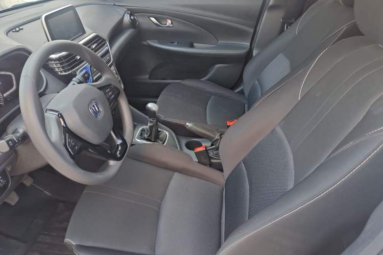 Used CHANGAN Alsvin 2019 1.4L Manual Comfort Edition China VI Standard Left Front Seat