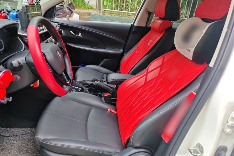 Used CHANGAN Alsvin 2019 1.5L DCT Luxury Version China VI Standard Left Front Seat