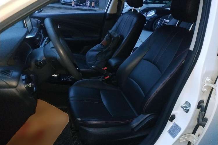 Used CHANGAN Alsvin 2019 1.5L DCT Comfort Model China VI Standard Left Front Seat
