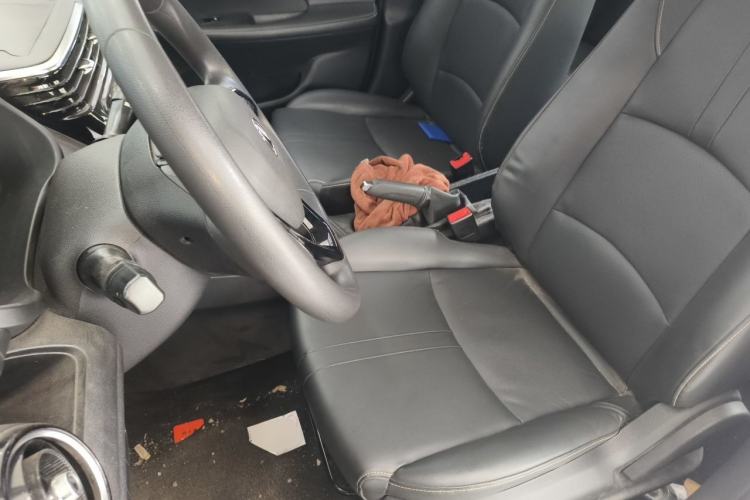 Used CHANGAN Alsvin 2019 1.5L DCT Luxury Version China VI Standard Left Front Seat