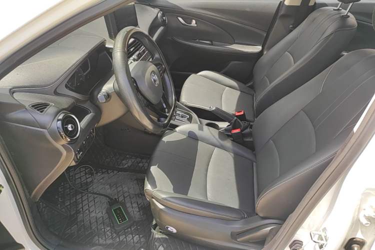 Used CHANGAN Alsvin 2019 1.5L DCT Luxury Version China VI Standard Left Front Seat
