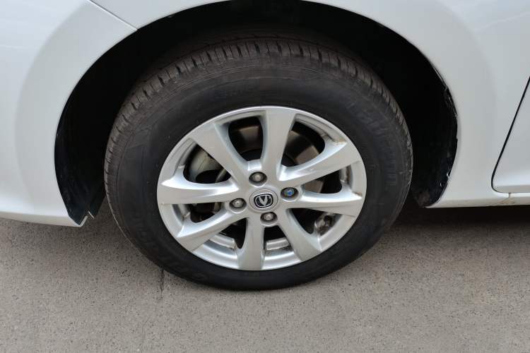 Used CHANGAN Alsvin 2019 1.5L DCT LianDong Cloud Edition Left Front Wheel Hub
