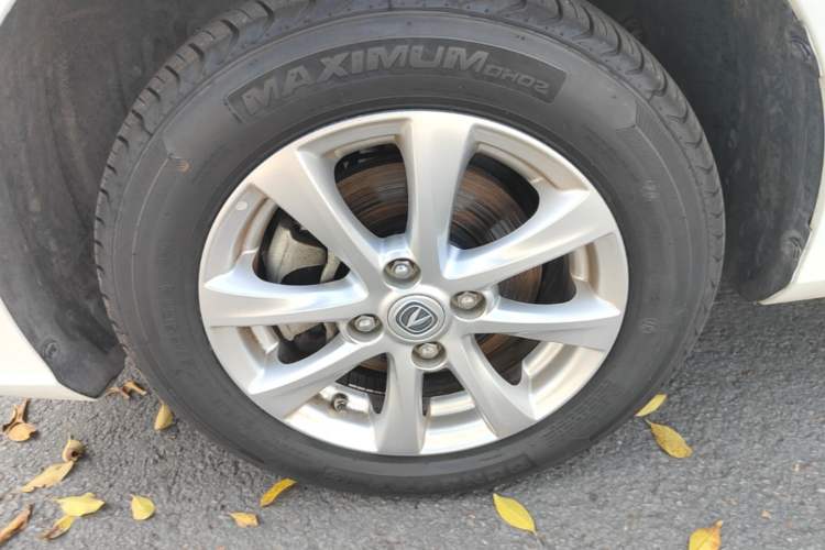 Used CHANGAN Alsvin 2019 1.4L Manual Comfort Edition China VI Standard Left Front Wheel Hub