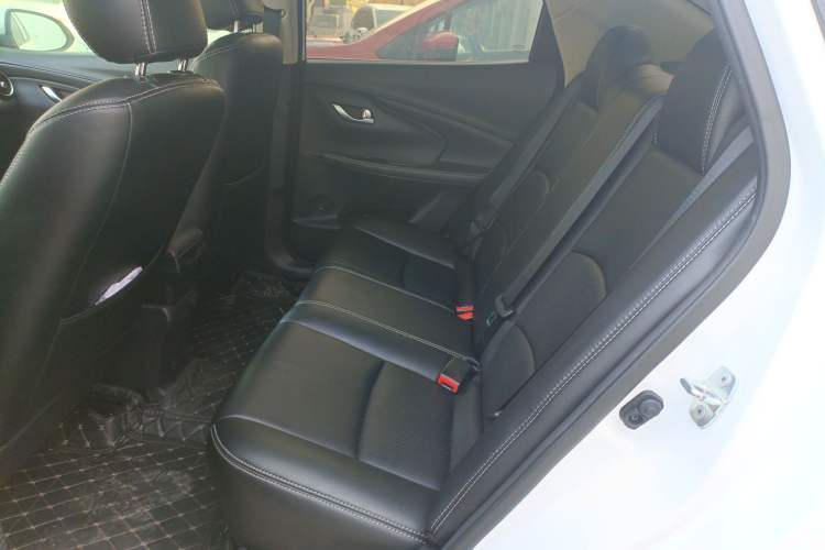 Used CHANGAN Alsvin 2019 1.4L Manual Comfort Edition China VI Standard Left Rear Seat