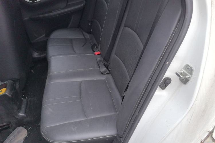 Used CHANGAN Alsvin 2019 1.5L DCT Luxury Version China VI Standard Left Rear Seat