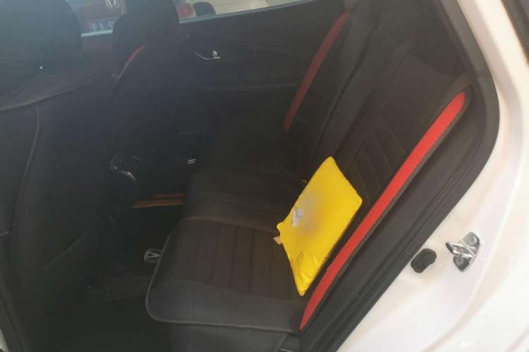 Used CHANGAN Alsvin 2019 1.4L Manual Comfort Edition China VI Standard Left Rear Seat