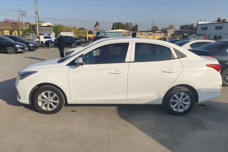 Used CHANGAN Alsvin 2019 1.4L Manual Comfort Edition China VI Standard Left Side