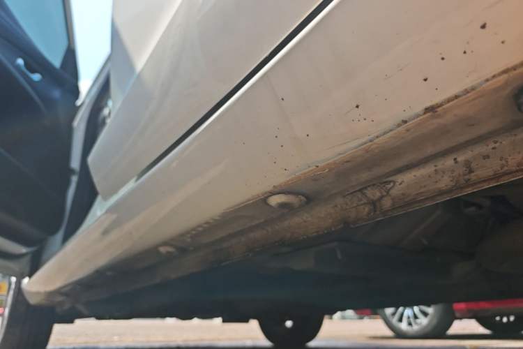 Used CHANGAN Alsvin 2019 1.5L DCT Comfort Model China VI Standard Left Side Sill