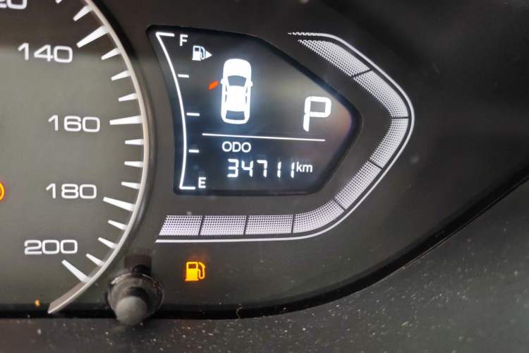 Used CHANGAN Alsvin 2019 1.5L DCT Luxury Version China VI Standard Odometer Close Up