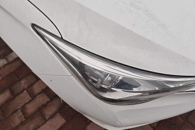 Used CHANGAN Alsvin 2019 1.4L Manual Comfort Edition China VI Standard Right Front Headlight