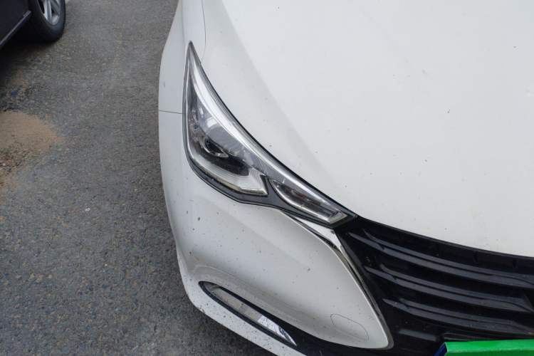 Used CHANGAN Alsvin 2019 1.4L Manual Comfort Edition China VI Standard Right Front Headlight