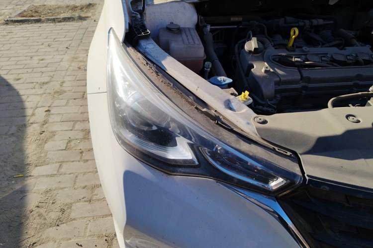 Used CHANGAN Alsvin 2019 1.4L Manual Comfort Edition China VI Standard Right Front Headlight
