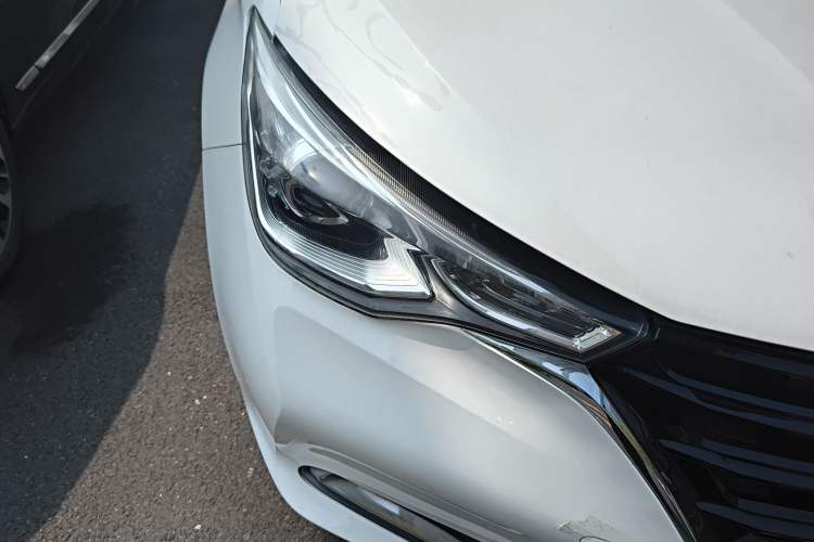 Used CHANGAN Alsvin 2019 1.5L DCT Comfort Model China VI Standard Right Front Headlight