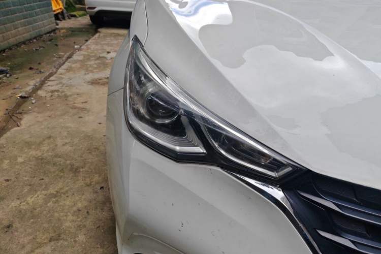 Used CHANGAN Alsvin 2019 1.5L DCT Luxury Version China VI Standard Right Front Headlight