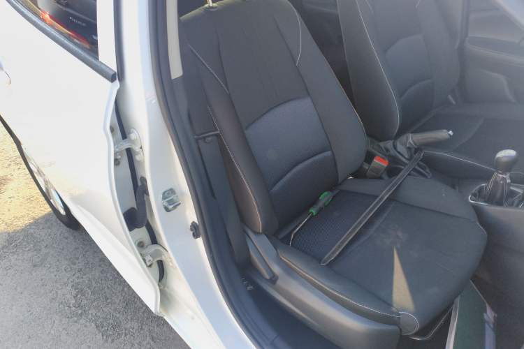 Used CHANGAN Alsvin 2019 1.4L Manual Comfort Edition China VI Standard Right Front Seat