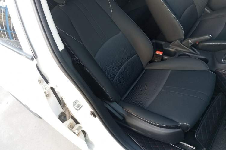 Used CHANGAN Alsvin 2019 1.4L Manual Comfort Edition China VI Standard Right Front Seat
