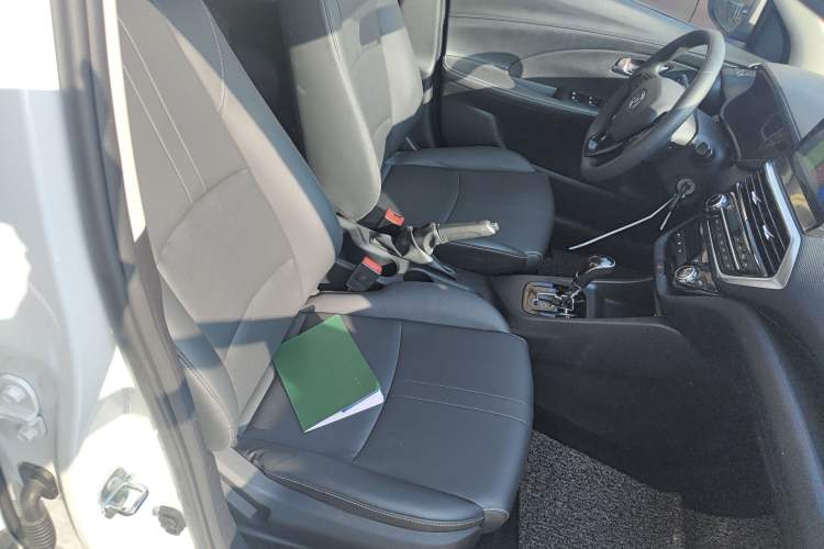 Used CHANGAN Alsvin 2019 1.5L DCT Comfort Model China VI Standard Right Front Seat