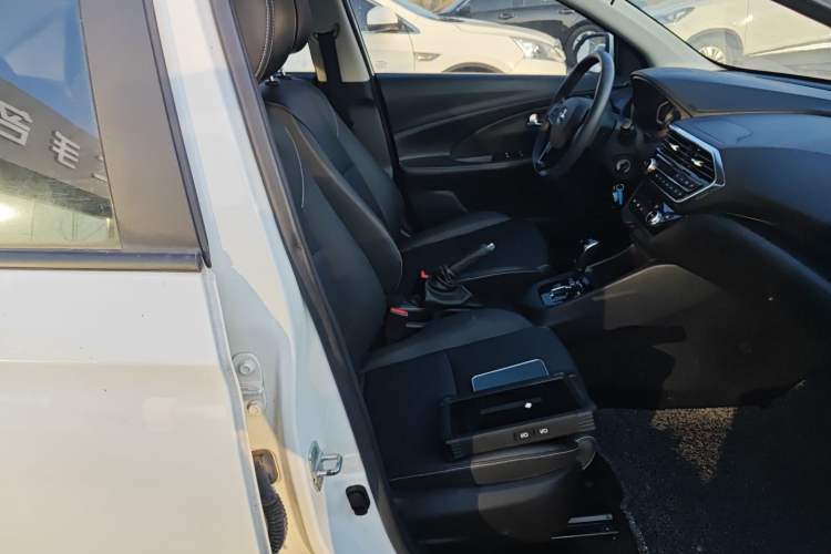 Used CHANGAN Alsvin 2019 1.5L DCT LianDong Cloud Edition Right Front Seat