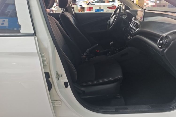 Used CHANGAN Alsvin 2019 1.4L Manual Comfort Edition China VI Standard Right Front Seat