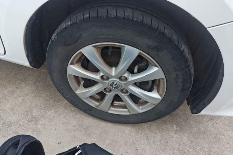 Used CHANGAN Alsvin 2019 1.4L Manual Comfort Edition China VI Standard Right Front Wheel Hub