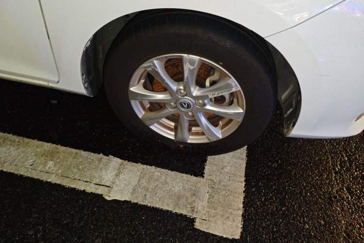 Used CHANGAN Alsvin 2019 1.5L DCT Comfort Model China VI Standard Right Front Wheel Hub