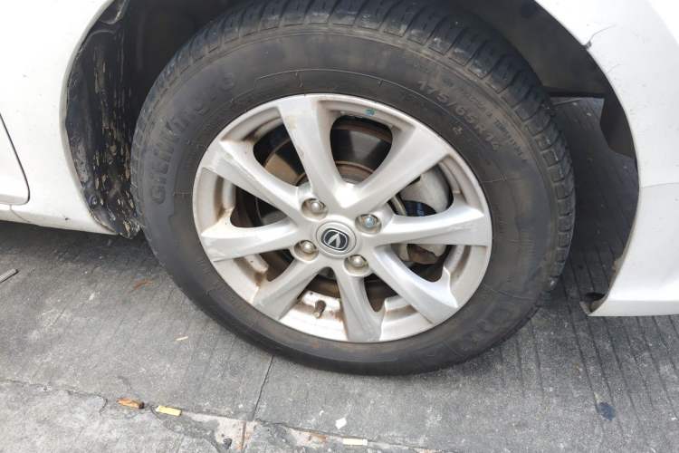 Used CHANGAN Alsvin 2019 1.5L DCT Comfort Model China VI Standard Right Front Wheel Hub