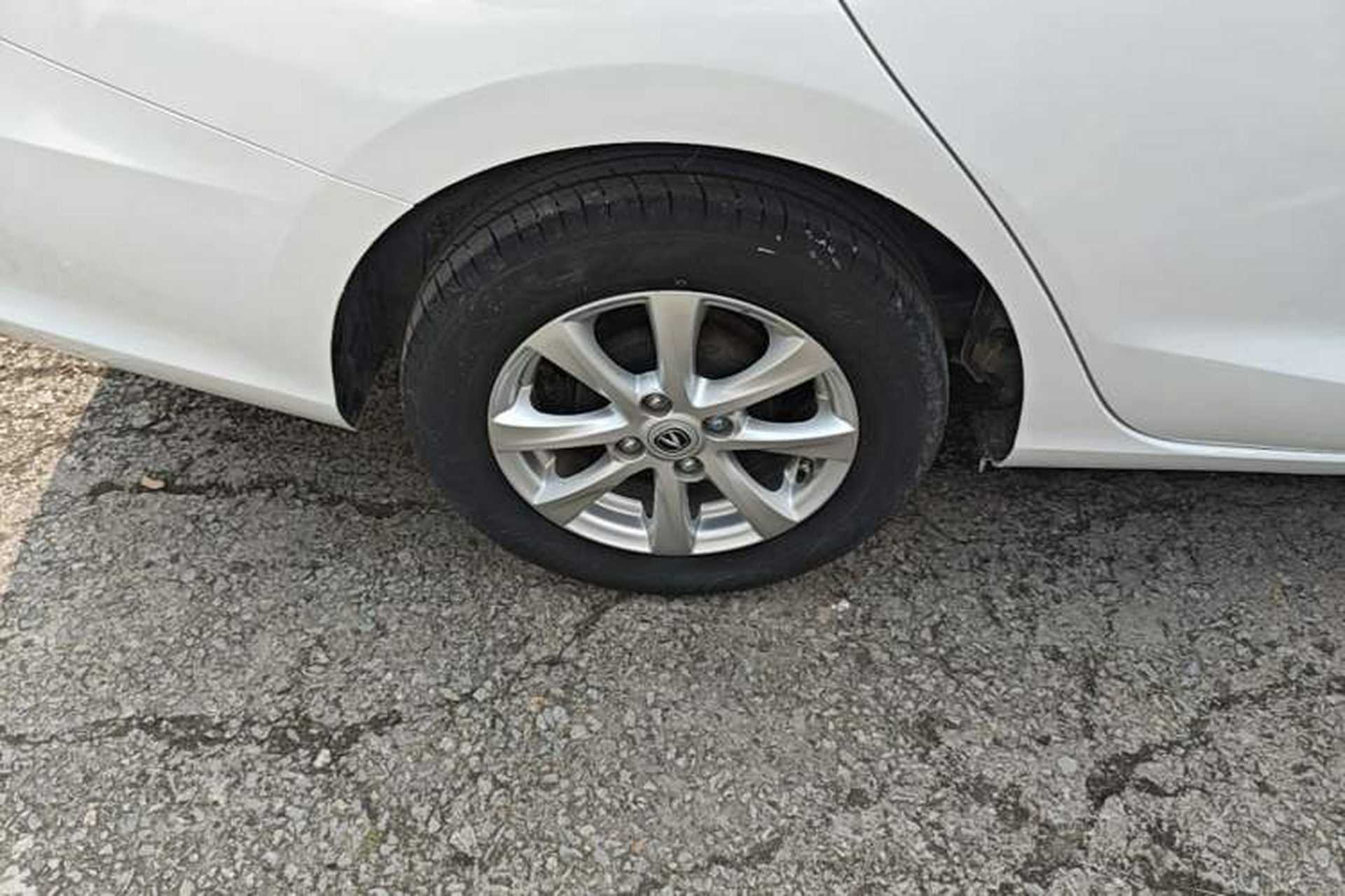 Used CHANGAN Alsvin 2019 1.4L Manual Comfort Edition China VI Standard Right Rear Wheel Hub
