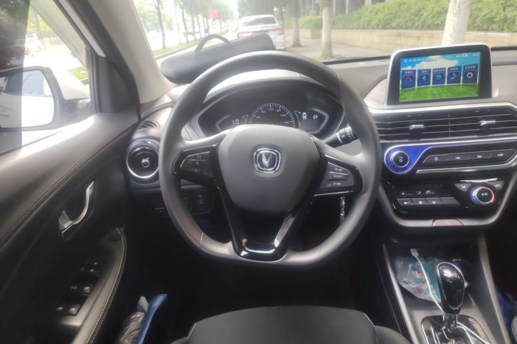 Used CHANGAN Alsvin 2019 1.5L DCT Comfort Model China VI Standard Steering Wheel