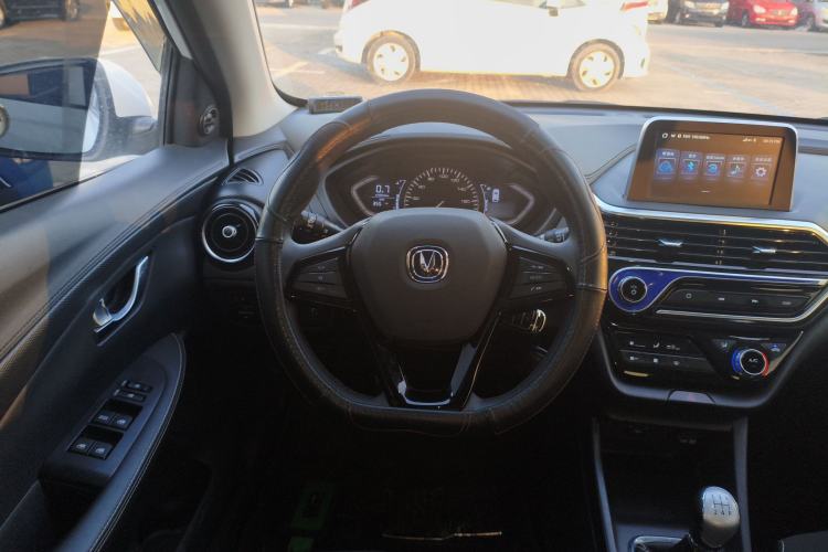 Used CHANGAN Alsvin 2019 1.4L Manual Comfort Edition China VI Standard Steering Wheel