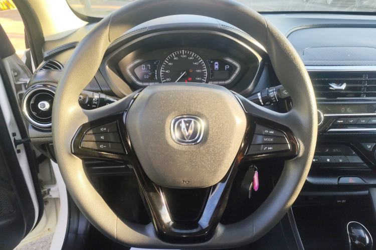 Used CHANGAN Alsvin 2019 1.5L DCT Comfort Model China VI Standard Steering Wheel