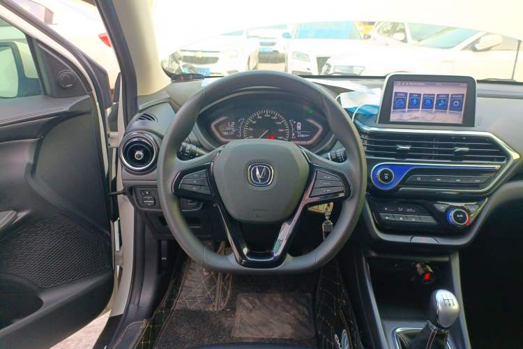 Used CHANGAN Alsvin 2019 1.4L Manual Comfort Edition China VI Standard Steering Wheel