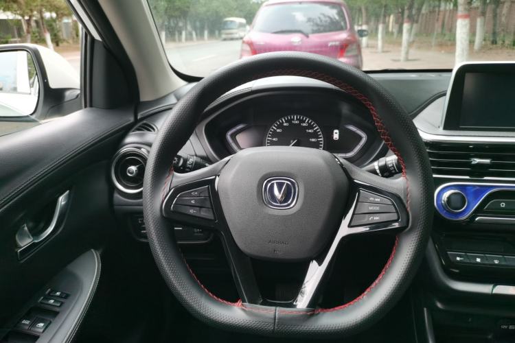 Used CHANGAN Alsvin 2019 1.5L DCT Comfort Model China VI Standard Steering Wheel