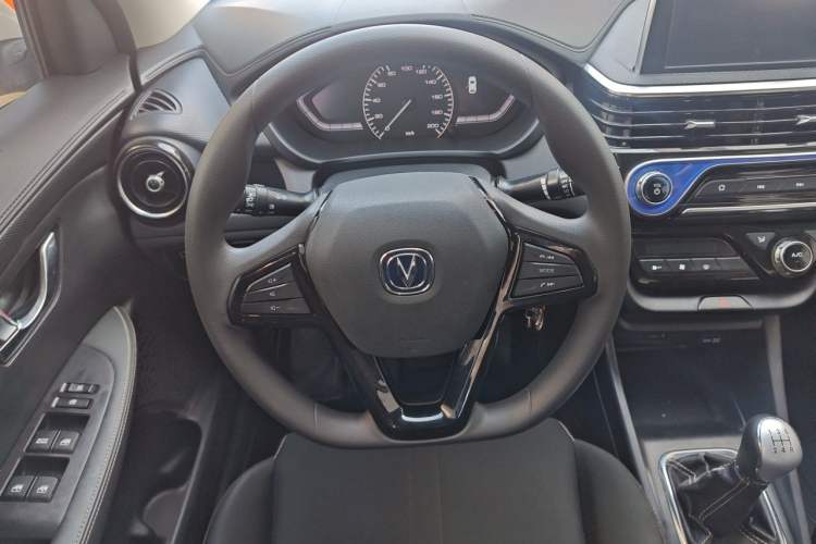 Used CHANGAN Alsvin 2019 1.4L Manual Comfort Edition China VI Standard Steering Wheel