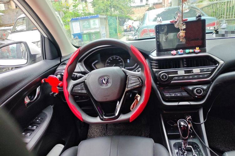 Used CHANGAN Alsvin 2019 1.5L DCT Luxury Version China VI Standard Steering Wheel