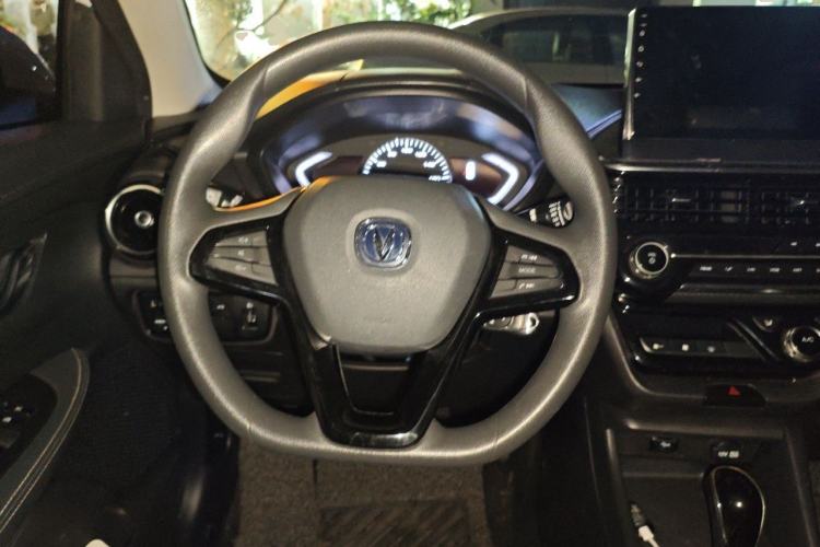 Used CHANGAN Alsvin 2019 1.5L DCT Comfort Model China VI Standard Steering Wheel