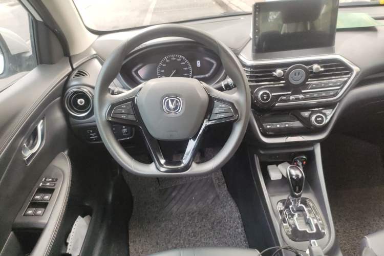 Used CHANGAN Alsvin 2019 1.5L DCT Comfort Model China VI Standard Steering Wheel