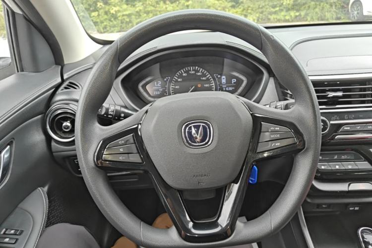 Used CHANGAN Alsvin 2019 1.5L DCT Comfort Model China VI Standard Steering Wheel