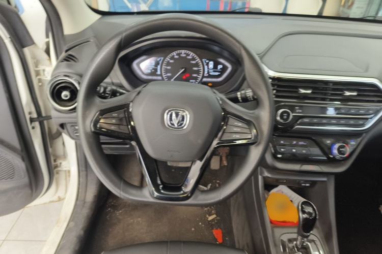 Used CHANGAN Alsvin 2019 1.5L DCT Luxury Version China VI Standard Steering Wheel