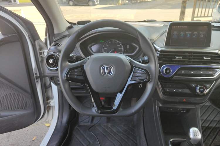 Used CHANGAN Alsvin 2019 1.4L Manual Comfort Edition China VI Standard Steering Wheel