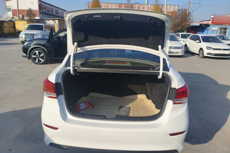 Used CHANGAN Alsvin 2019 1.4L Manual Comfort Edition China VI Standard Trunk