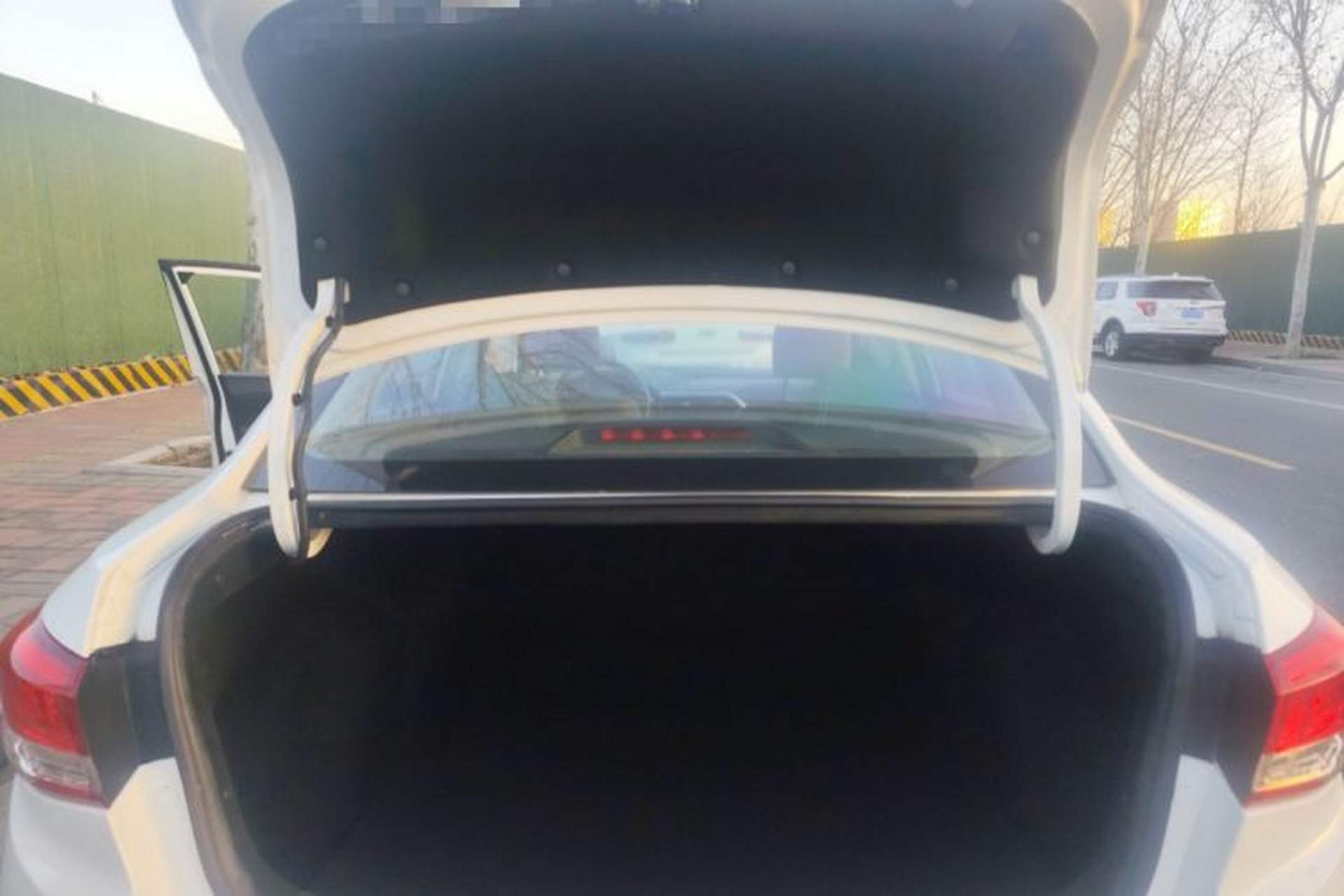 Used CHANGAN Alsvin 2019 1.5L DCT Comfort Model China VI Standard Trunk