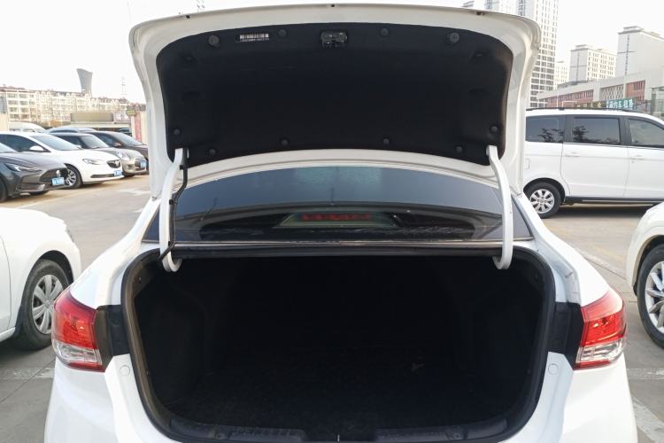 Used CHANGAN Alsvin 2019 1.4L Manual Comfort Edition China VI Standard Trunk