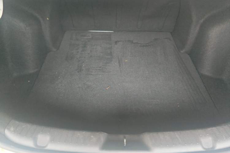 Used CHANGAN Alsvin 2019 1.4L Manual Luxury Version China VI Standard Trunk