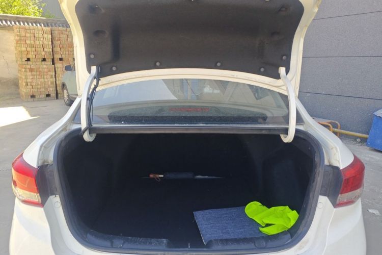 Used CHANGAN Alsvin 2019 1.5L DCT Comfort Model China VI Standard Trunk