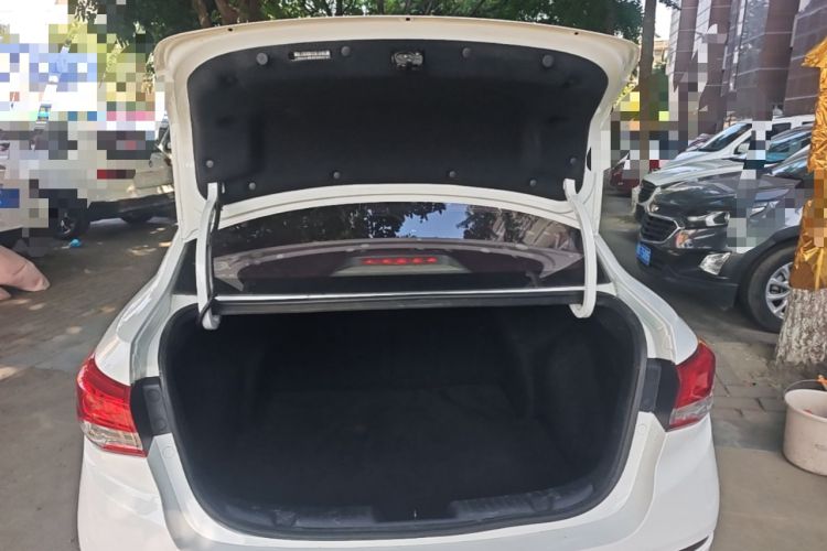 Used CHANGAN Alsvin 2019 1.4L Manual Comfort Edition China VI Standard Trunk