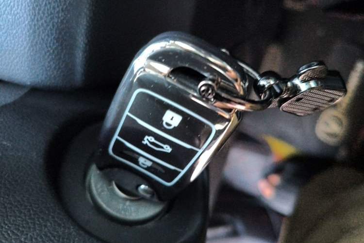 Used CHANGAN Alsvin 2019 1.5L DCT Luxury Version China VI Standard Vehicle Key