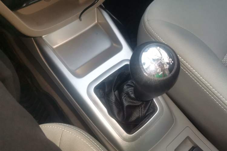 Used CHANGAN Alsvin V3 2015 1.4L Manual Meiruan Model China V Standard Gear Lever