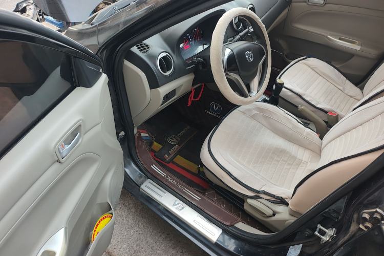 Used CHANGAN Alsvin V3 2012 1.3L Manual Comfort Version China IV Standard Driver Seat