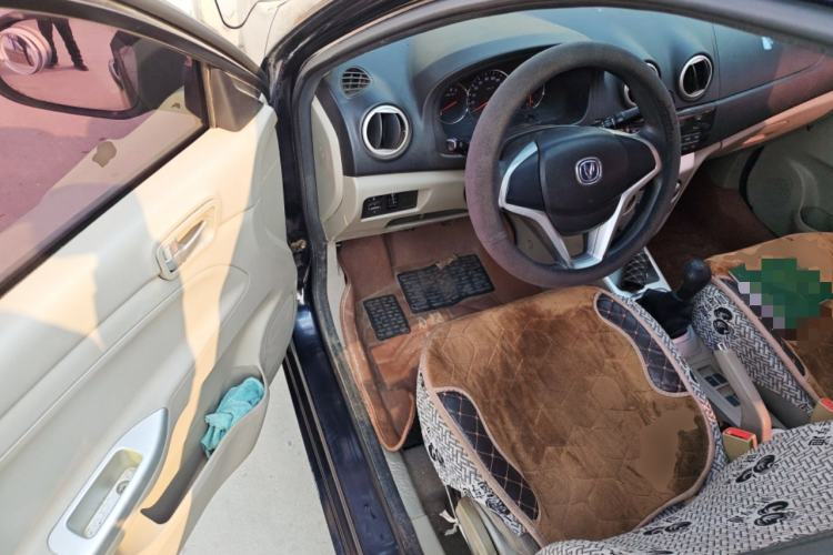 Used CHANGAN Alsvin V3 2012 1.3L Manual Comfort Version China IV Standard Driver Seat